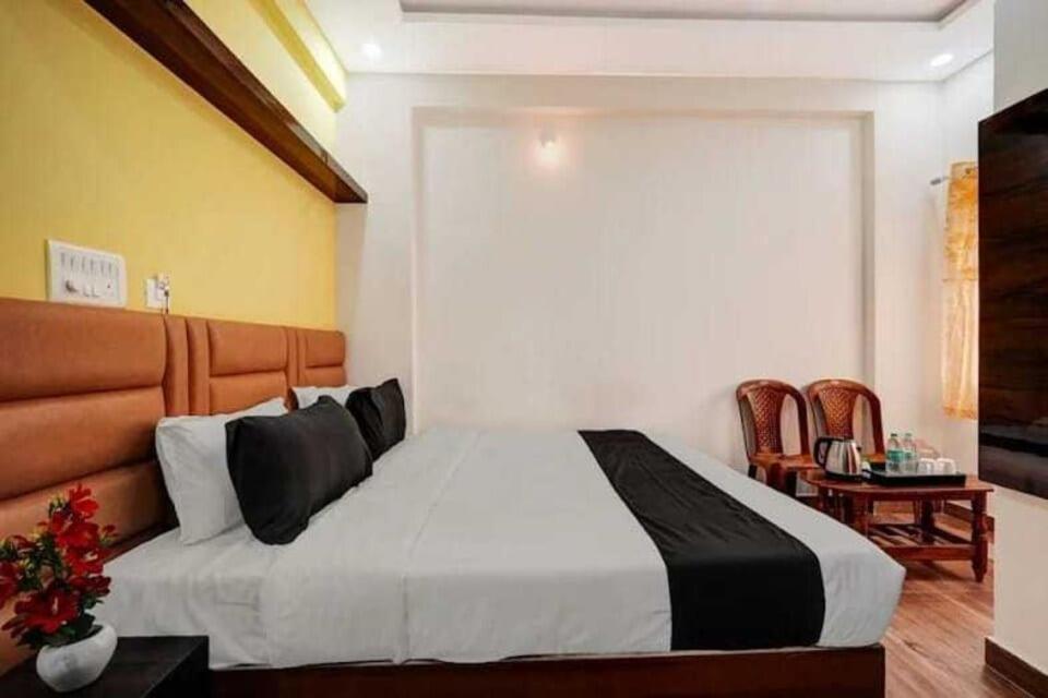 Hotel Collection O Utsav Grand Bangalore Exterior foto